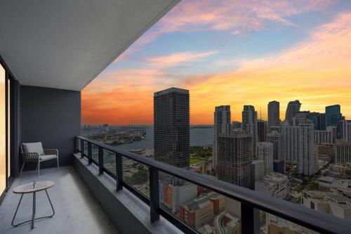 NEW Luxury Bay View Downtown 1 Bedroom photo 21