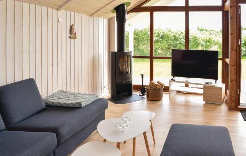 TV a/nebo společenská místnost v ubytování 3 Bedroom Beautiful Home In Humble