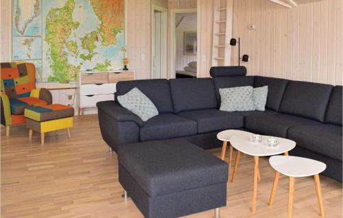 Posezení v ubytování 3 Bedroom Beautiful Home In Humble