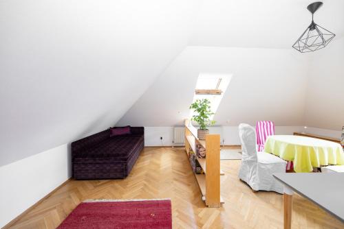 Postel nebo postele na pokoji v ubytování Ferienwohnung am Badesee