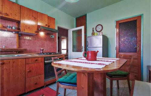 Two-Bedroom Holiday Home In Pula