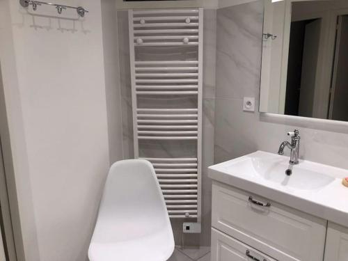 Cosy apartment centre Le Mans 5min train station