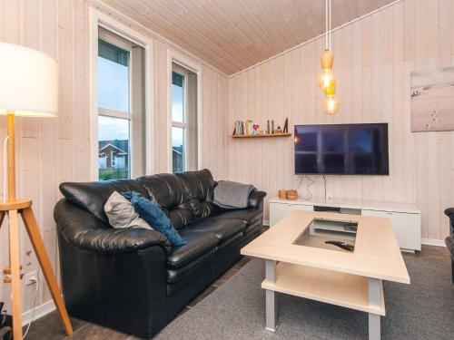 Ruang duduk di Charming Sauna Cottage-By Traum