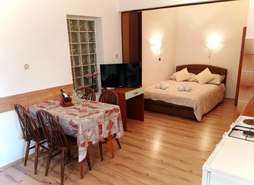 Apartments with parking space Baska, Krk - 23634