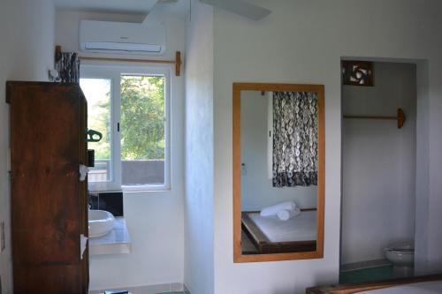 Ένα μπάνιο στο Hotel Cristal Mazunte