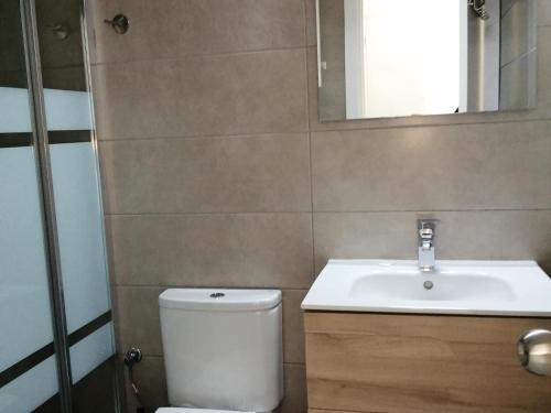 ROCMAR Apartamento acogedor junto al mar en Roses Ideal 4 personas.