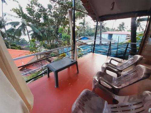 Bassein majutusasutuses SHIV SAI HUTS või selle lähedal
