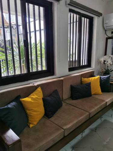 Zona de estar de Samong Transient House