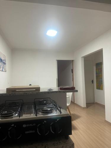 Dapur atau dapur kecil di Casa c Suite independente cond Jd Moncoes