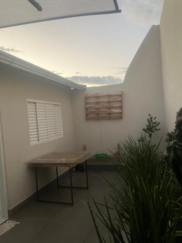 Gambar di galeri bagi Casa c Suite independente cond Jd Moncoes di Maringá