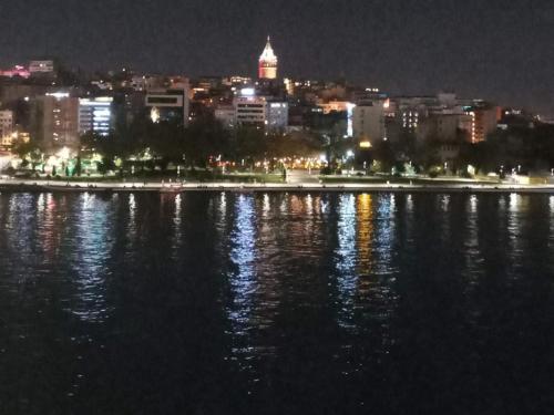 Nespecifikovaný výhled na destinaci Istanbul nebo výhled na město při pohledu z aparthotelu