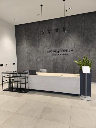 Sijil, anugerah, tanda atau dokumen lain yang dipamerkan di DM apartman Belgrade Waterfront