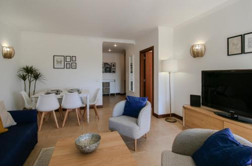 FLH Salgados Balcony Flat