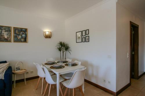 FLH Salgados Balcony Flat