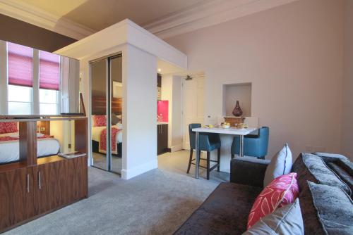 Гостиная зона в Court Residence Aparthotel