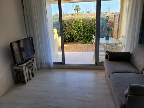 Vela Aurea, Studio 4 couchages en rez de jardin, avec terrasse et parking, à 500m de la plage