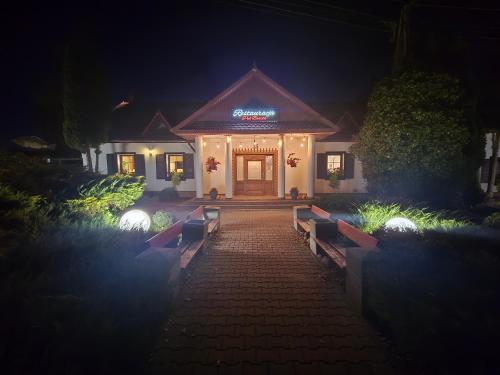 Taman di luar Motel i Restauracja "Pod Basztą"