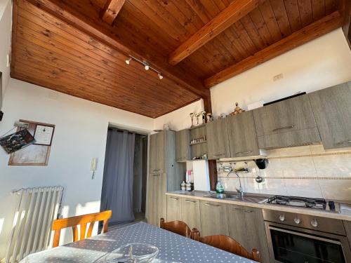 Dapur atau dapur kecil di B&B Mariù