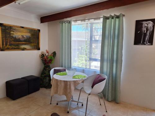 Χώρος καθιστικού στο Tehillah Guesthouse