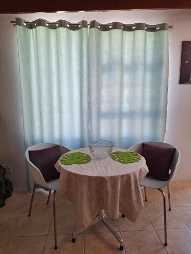 Χώρος καθιστικού στο Tehillah Guesthouse
