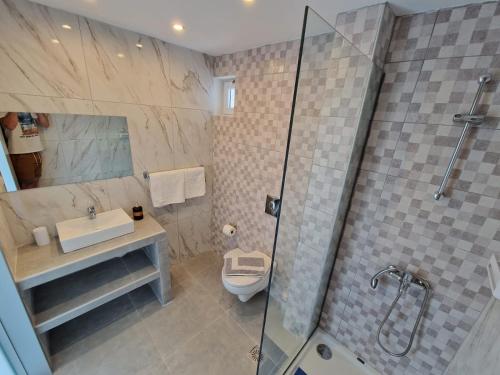 Lilly Rooms