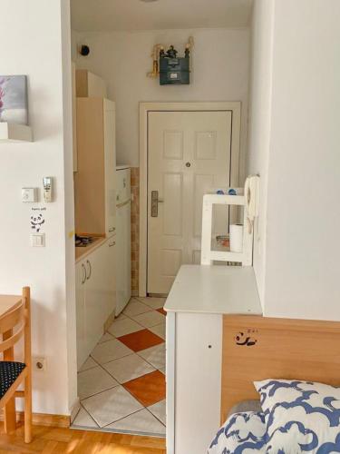 Studio City apartment Sweet Panda