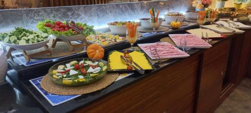 Jídlo v hotelu nebo okolí