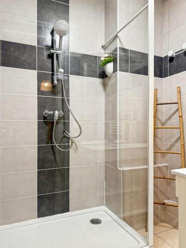 Photo de la galerie de l'établissement L'Oasis - Le Central Caladois proche rue Nationale, à Villefranche-sur-Saône