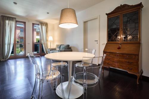 Deluxe Navigli