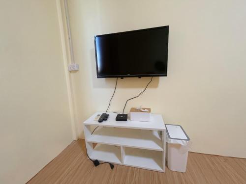 Μια τηλεόραση ή/και κέντρο ψυχαγωγίας στο Pitcha Home