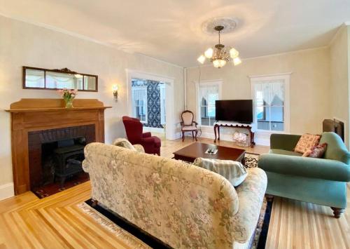 Gallery image of The Bartlett Village House in Bartlett
