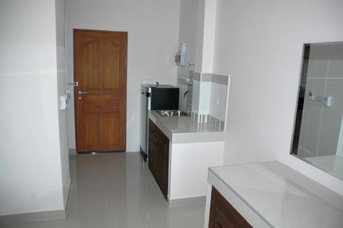 Η κουζίνα ή μικρή κουζίνα στο East Shore Pattaya Resort