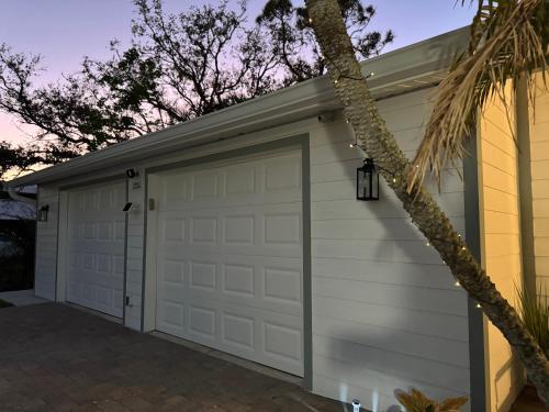 Gallery image of Location Siesta 1 mile away Home with HOT SPA in Sarasota