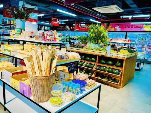 Supermercado u otro tipo de tienda en el apartamento o alrededores