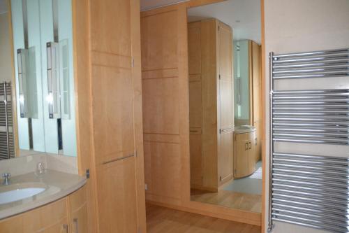 Kúpeľňa v ubytovaní La Villa d'Auteuil, Paris 16, rénovée