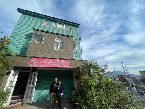 Bangunan di mana terletaknya rumah percutian