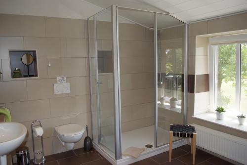 Ένα μπάνιο στο Ferienwohnung Naturblick