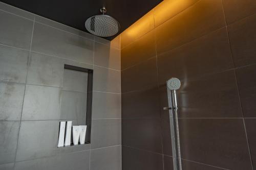 Koupelna v ubytování yarok- Private villa with sunset view - Self check-in only