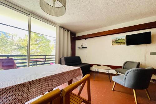 Cosy T2 with sunny terrace in Saint-Chaffrey