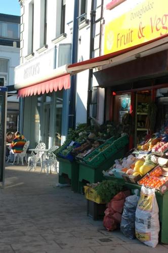 Supermarket nebo jiné obchody v  prázdninového domu nebo okolí