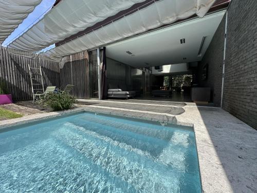 Photo de la galerie de l'établissement Maison Architecte ancienne torrefaction de cafe, à Bordeaux