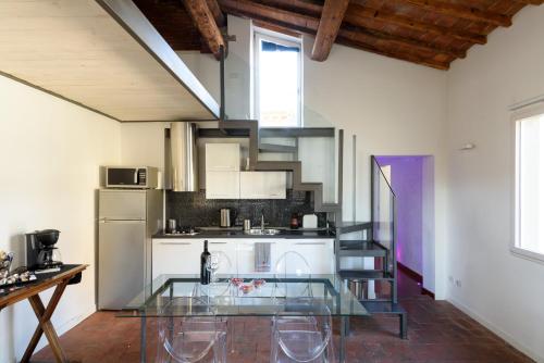 Kuchyňa alebo kuchynka v ubytovaní Casa Delco Firenze