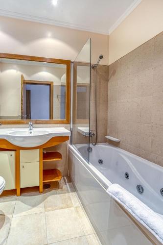 99b Aldeia Golfmar - Superb 2 bedroom Apartment