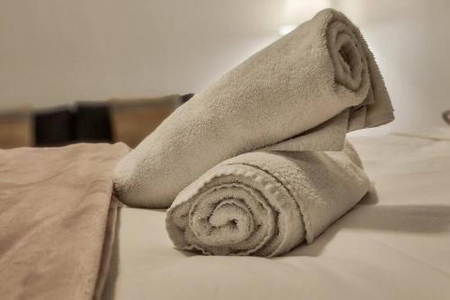Ένα ή περισσότερα κρεβάτια σε δωμάτιο στο Wishart 1Bed 1Bath Tiny, Quiet House w Parking M15