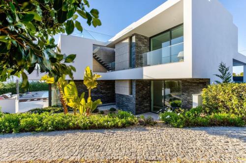Villa 2 Rua das Palmas - Luxurious, Stylish & Modern