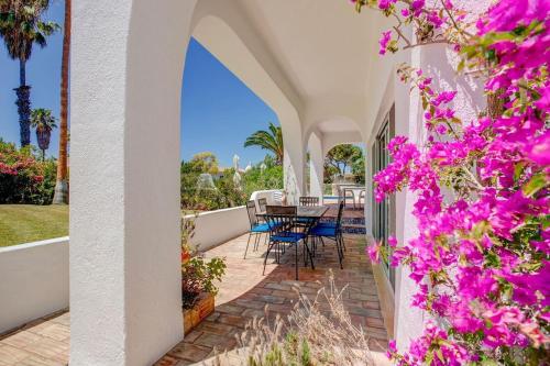 Casa Ninho - Spacious 5 bedroom villa