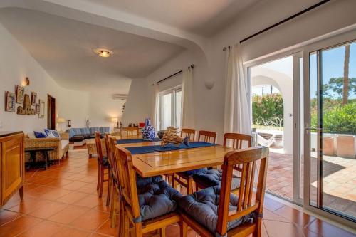 Casa Ninho - Spacious 5 bedroom villa