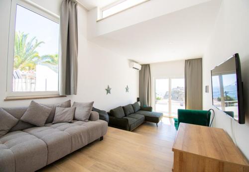 Casa Cubo - Amazing Central 6 bedroom Villa