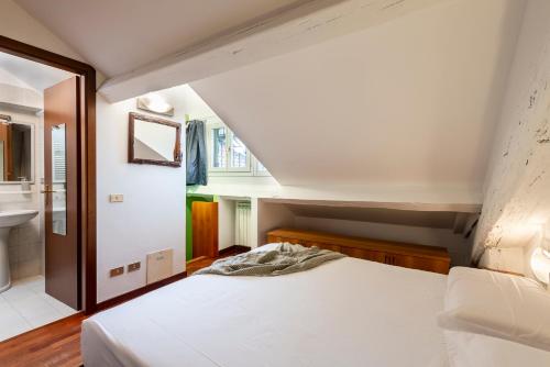 StayEasy Moscova - 2 Level apartment Brera Garibaldi