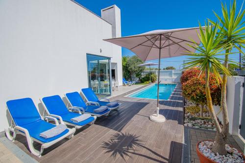 Casa Madeira - Spacious 4-Bedroom Villa with Private Pool